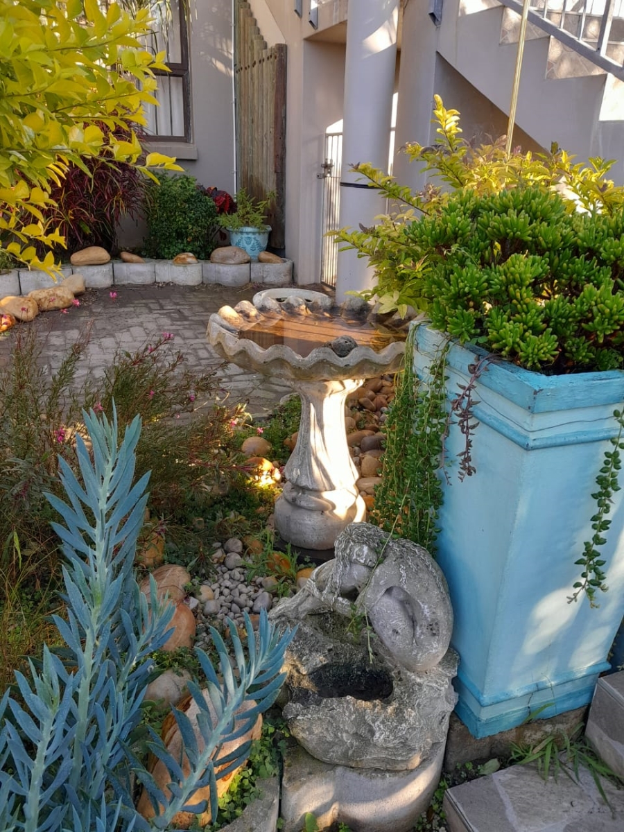 4 Bedroom Property for Sale in Wavecrest Eastern Cape